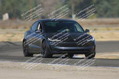 media/Sep-20-2025-Extreme Speed (Sat) [[1fcc23683c]]/Orange (Mid Intermediate)/Session 1 (Sunset)/